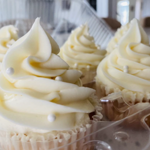 vanilla cupcakes